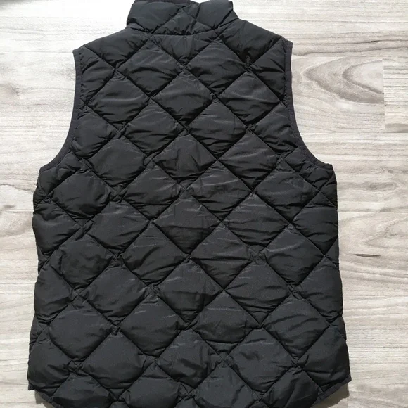 J. Crew Down Quilted Puffy Vest (women, xs, black) - Picture 2 of 3